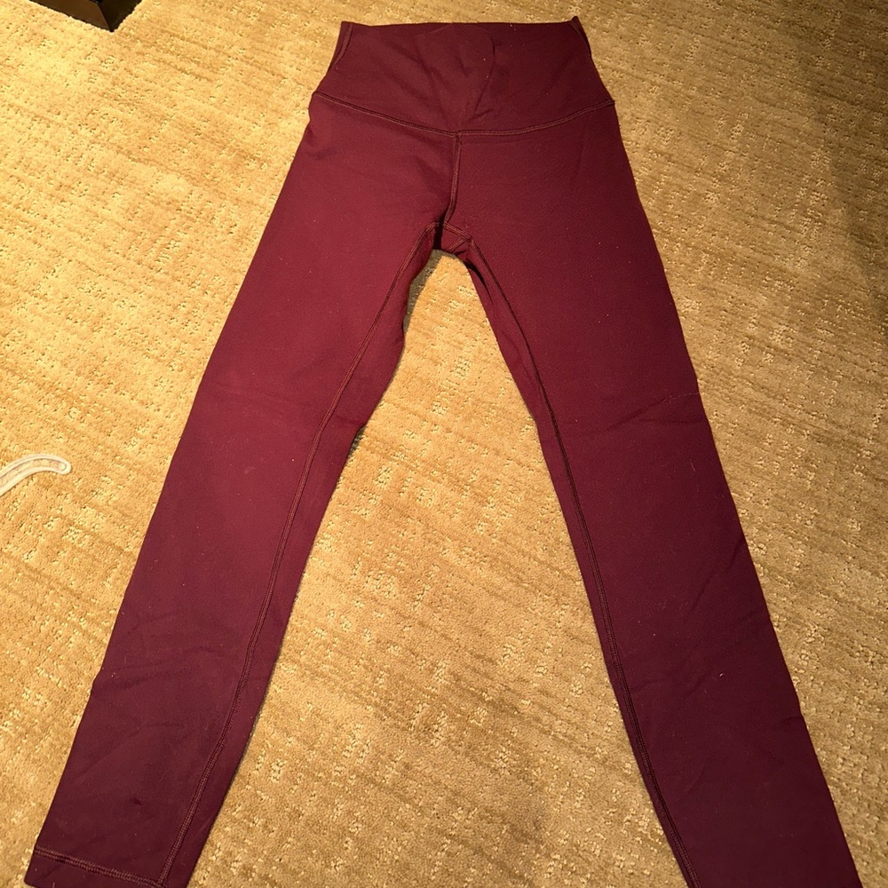 LULULEMON MAROON LEGGINGS SIZE 4